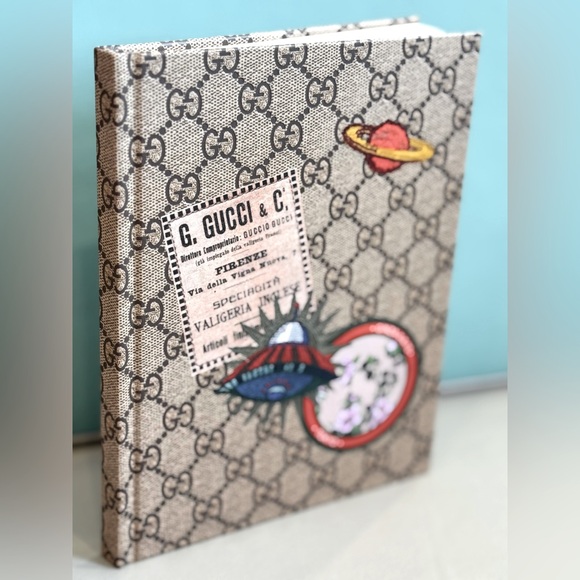 GUCCI Notebook - Picture 2 of 4